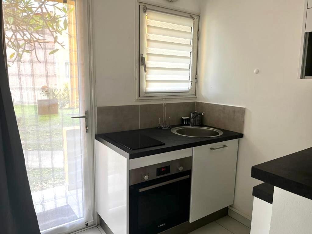 Studio - Residence Avec Piscine Sainte-Anne Εξωτερικό φωτογραφία