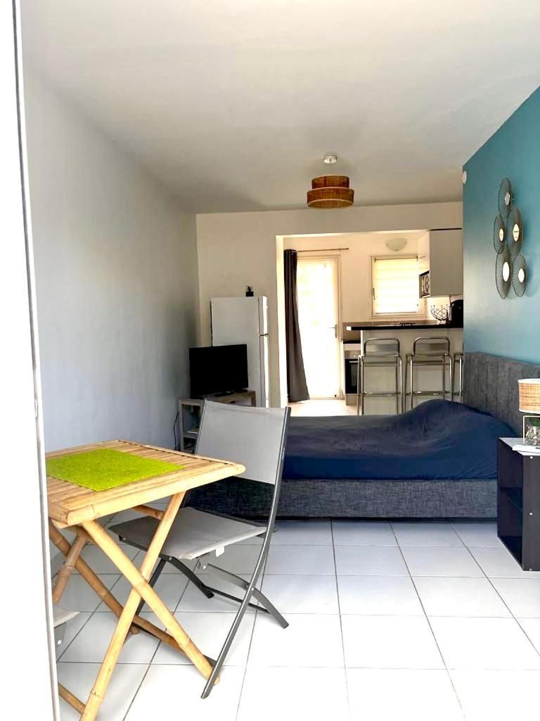 Studio - Residence Avec Piscine Sainte-Anne Εξωτερικό φωτογραφία