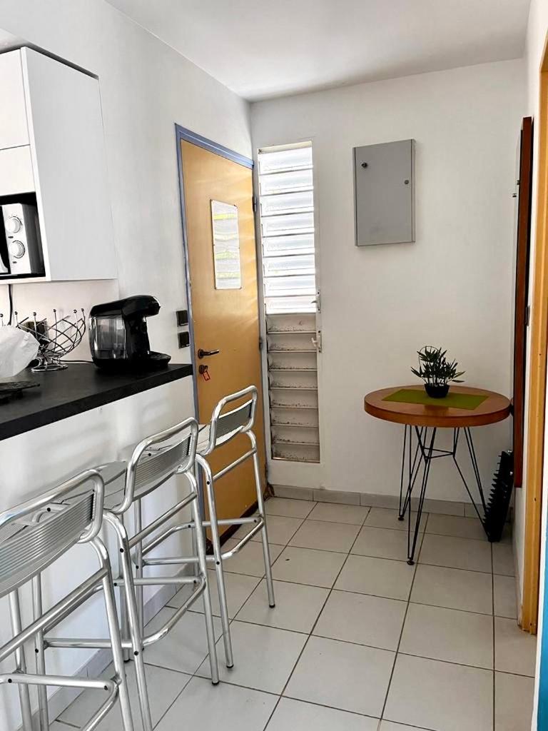 Studio - Residence Avec Piscine Sainte-Anne Εξωτερικό φωτογραφία